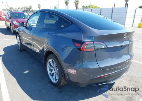 2023 Tesla Model Y Awd/Long Range Dual Motor All-Wheel Drive from USA, damaged, VIN 7SAYGDEEXPF966249